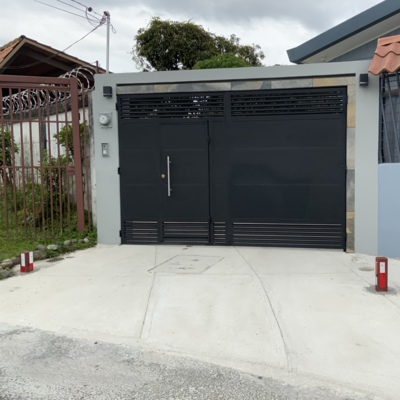 Fachadas, Garajes y accesos en Remodelación Portón de acceso